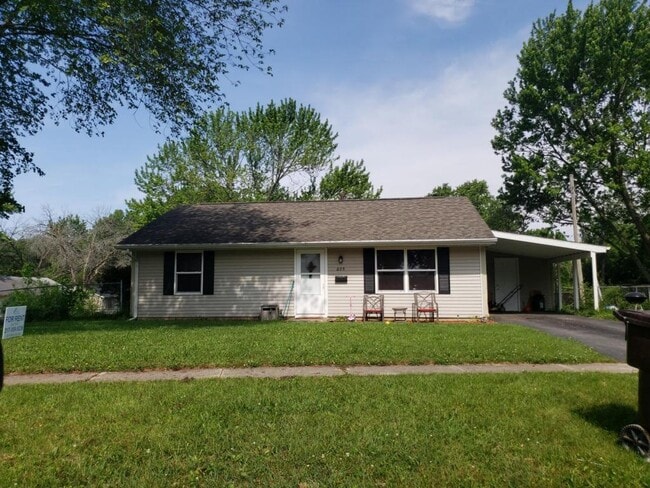 Primary Photo - 605 Sunrise Dr