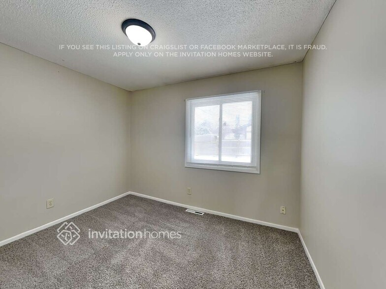 Building Photo - 5700 80th Ave N