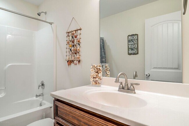 Building Photo - Beautiful 3-Bed Home In Mount Washington