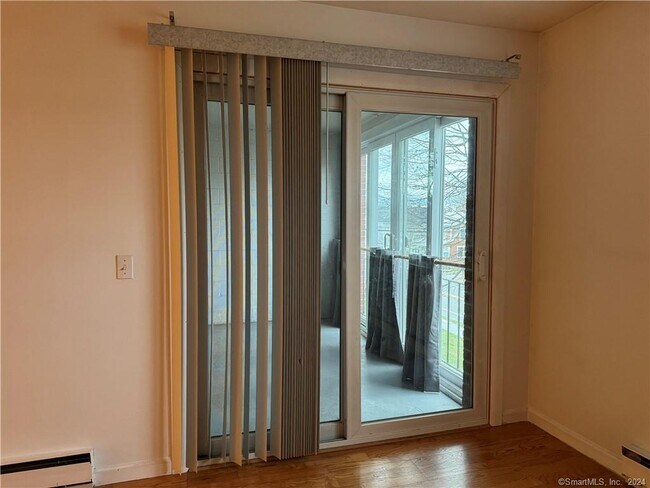 Building Photo - 181 Melba St