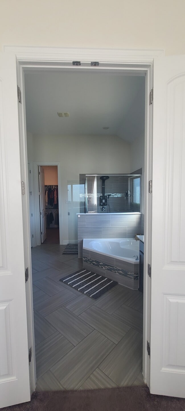 Building Photo - 5801 Antioch Cv