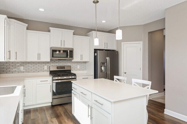 Building Photo - 17545 57th St NE