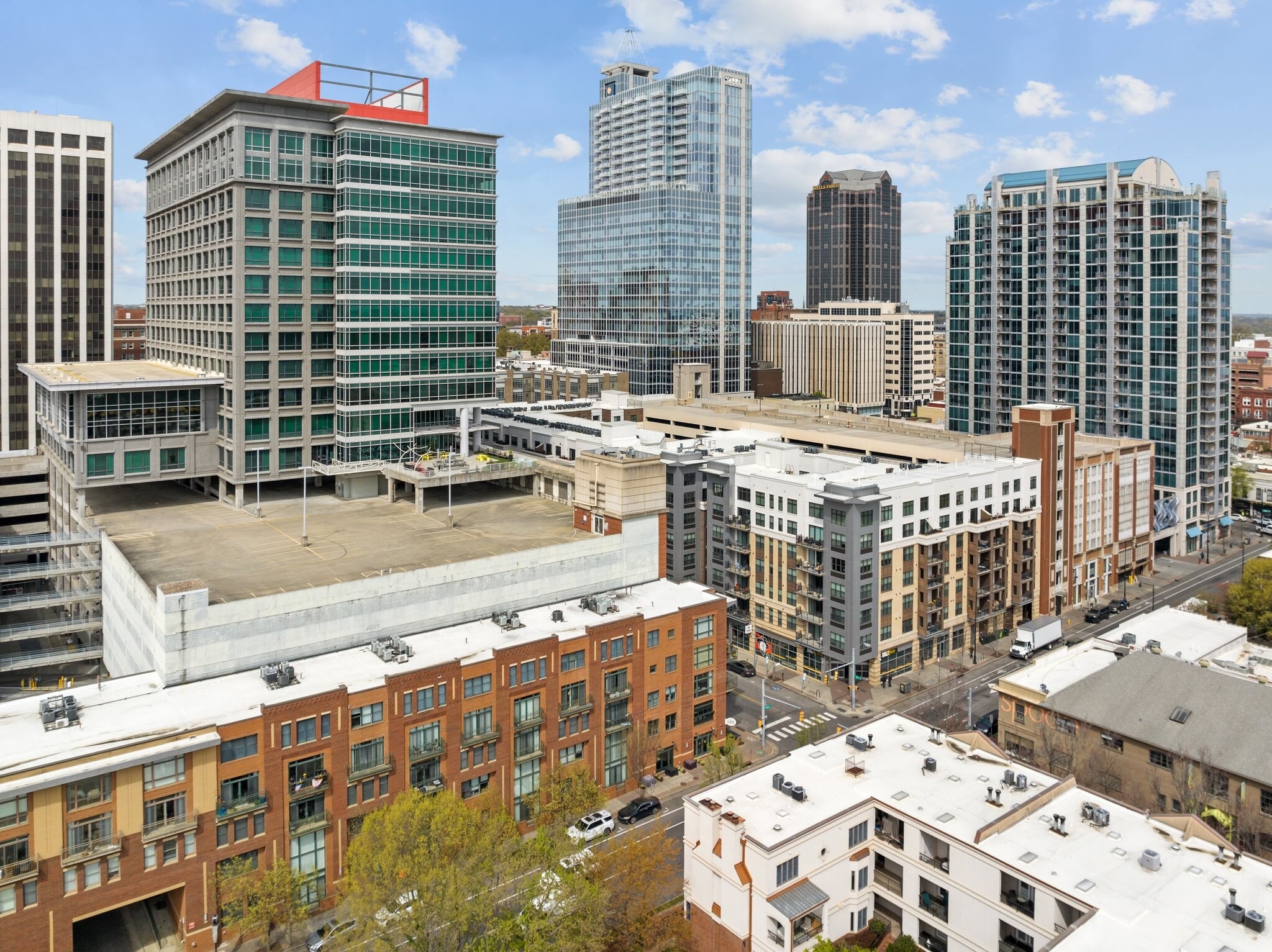 Building Photo - 444 S Blount St