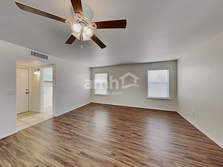 Building Photo - 2710 N 122nd Ave
