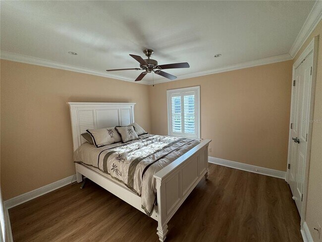 Building Photo - 4974 Coquina Key Dr SE