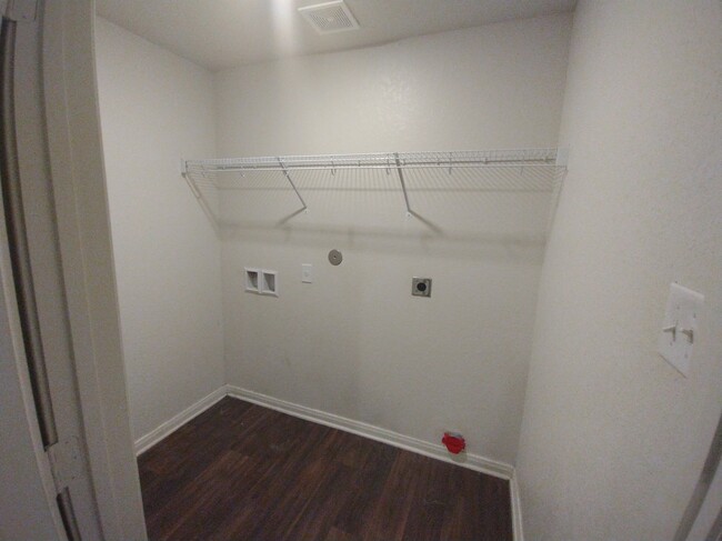 Building Photo - 6127 Lakefront