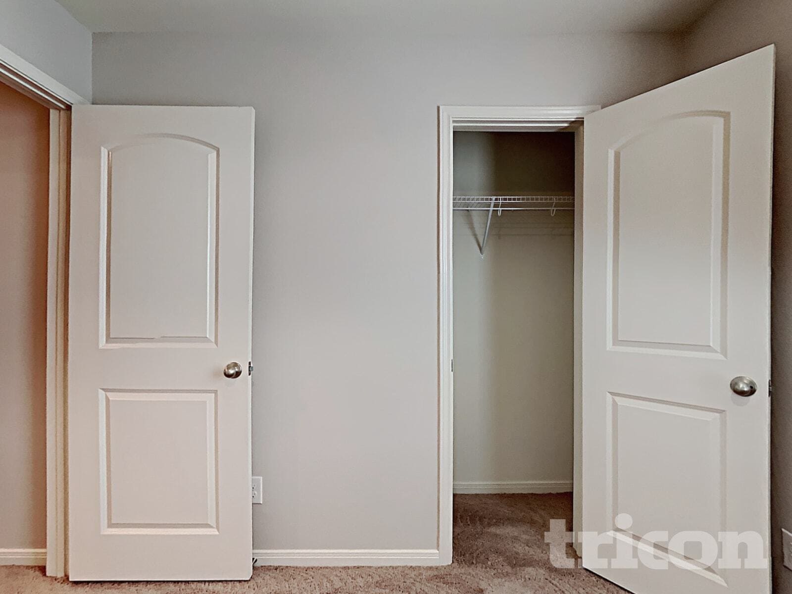 Building Photo - 3119 Gilbert Garden