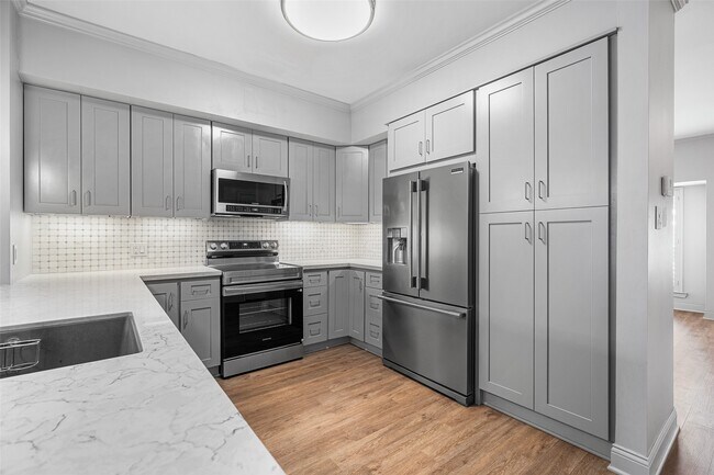 Building Photo - 14707 Barryknoll Ln