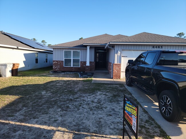 Building Photo - 8485 Island Dr