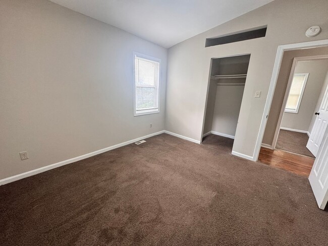 Building Photo - Available for Immediate Move In - 4 Side B...