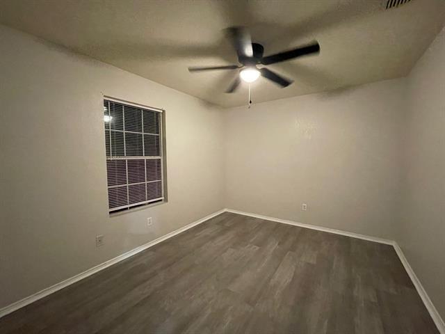 Building Photo - 1512 Queens Brook Ln