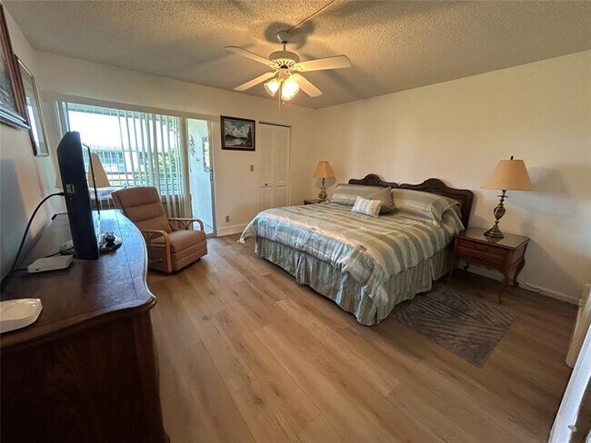 Building Photo - 3405 Bimini Ln