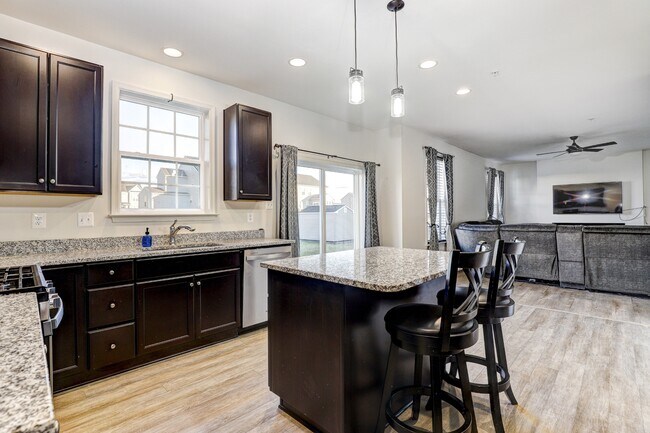 Building Photo - 9307 Drumman Dr