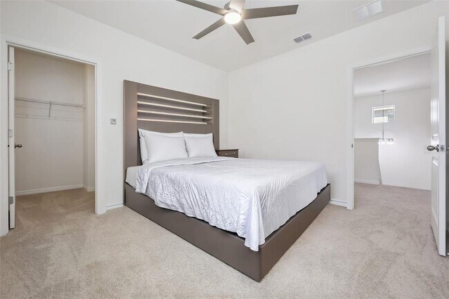 Building Photo - 11876 SHINE VIEW Ln