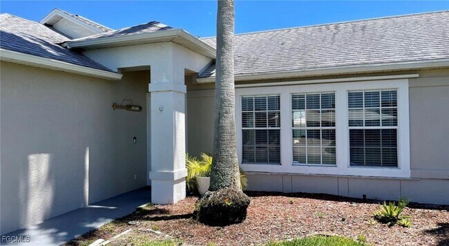 Building Photo - 3107 SW 15th Ave