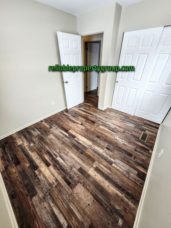 Building Photo - New Listing - Fort Wayne