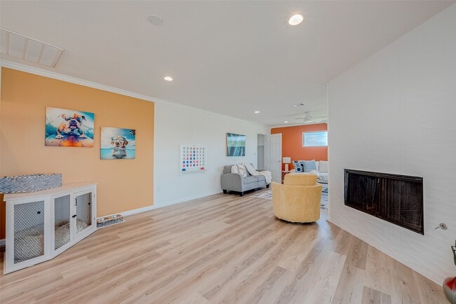 Building Photo - 510 Surf Oaks Dr