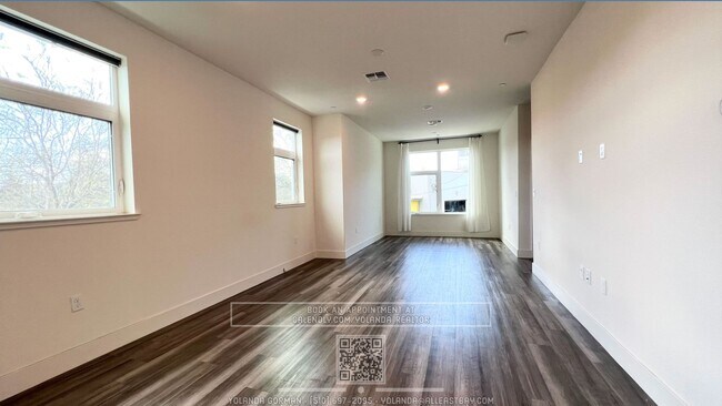 Building Photo - Modern Style and Sophistication, 2 En-Suite BR, 2.5 BA Townhouse with EV charging