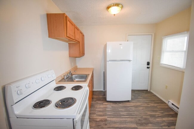 Building Photo - RWIL300