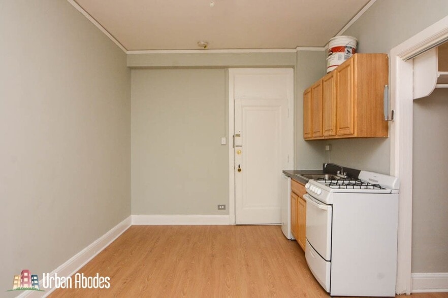 Building Photo - 3835 N Fremont St