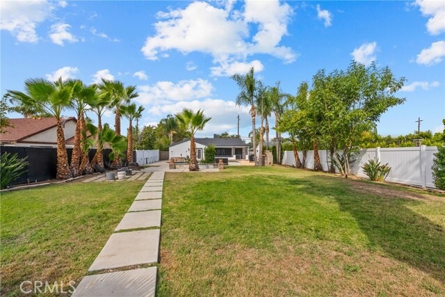 Building Photo - 23036 Burbank Blvd