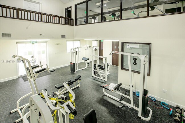 Building Photo - 10630 SW 157th Ct