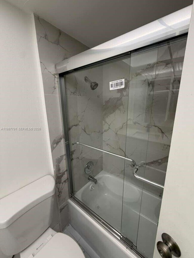 Building Photo - 4030 School Cir