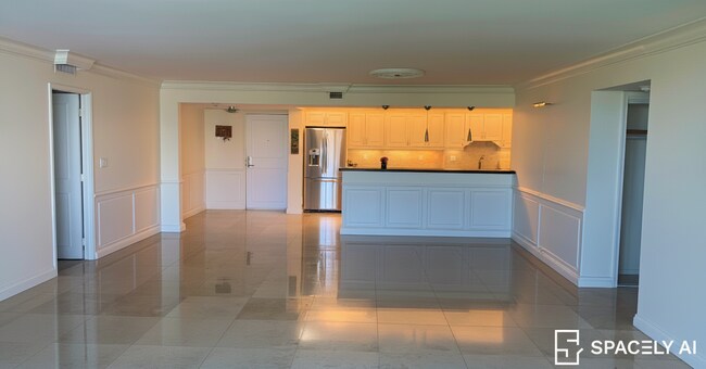 Building Photo - 777 Bayshore Dr