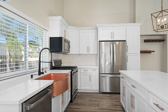 Building Photo - 2270 Bromfield Ct