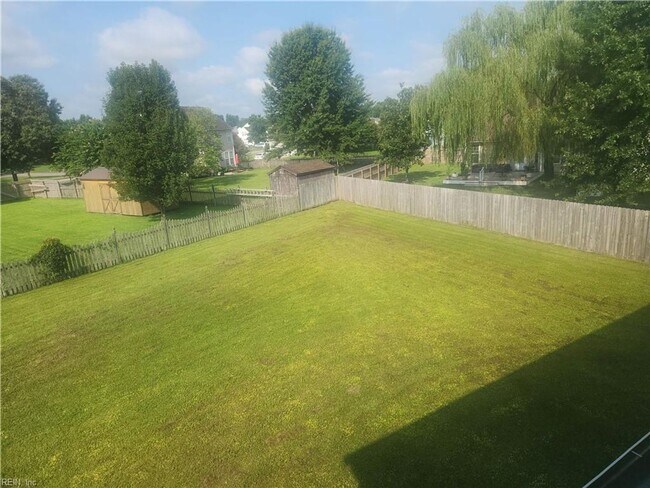 Building Photo - RENTAL