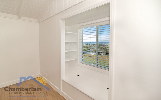 Building Photo - Spectacular View from this Single Story Home!