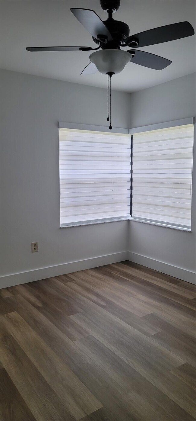 Building Photo - 10790 NW 14th St