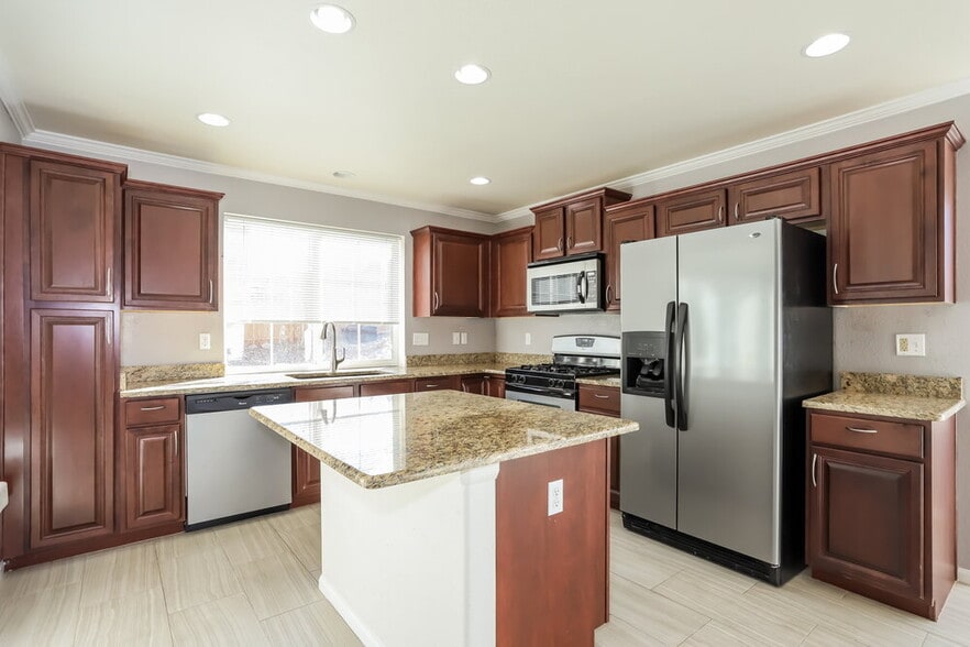 Building Photo - 3650 Sky Church Dr