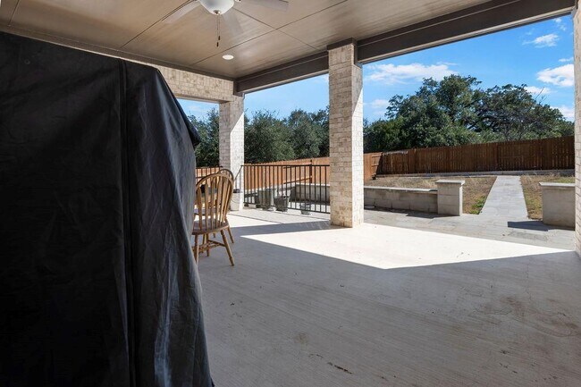 Building Photo - 232 Barton Oak Trl