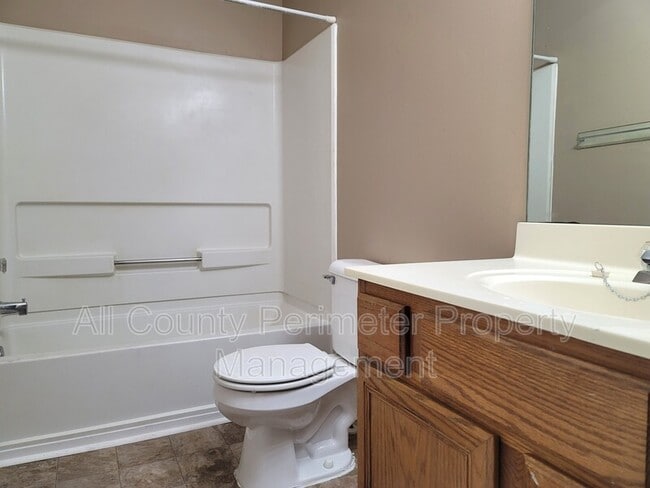 Building Photo - 5634 Crest Trace Ct