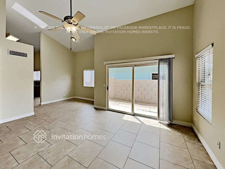 Building Photo - 11320 N 82nd Ave