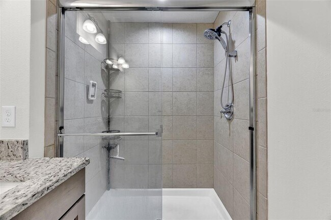 Building Photo - 6321 Tillandsia Pl