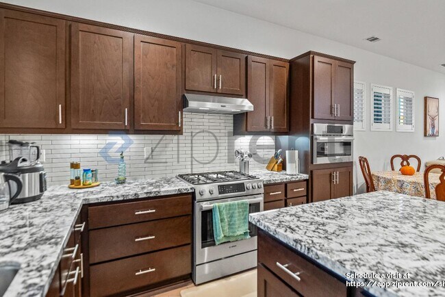 Building Photo - 2008 Confidence Wy