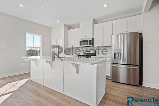 Building Photo - 2008 Old Manchester St