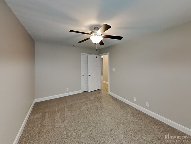 Building Photo - 633 Battery Ct