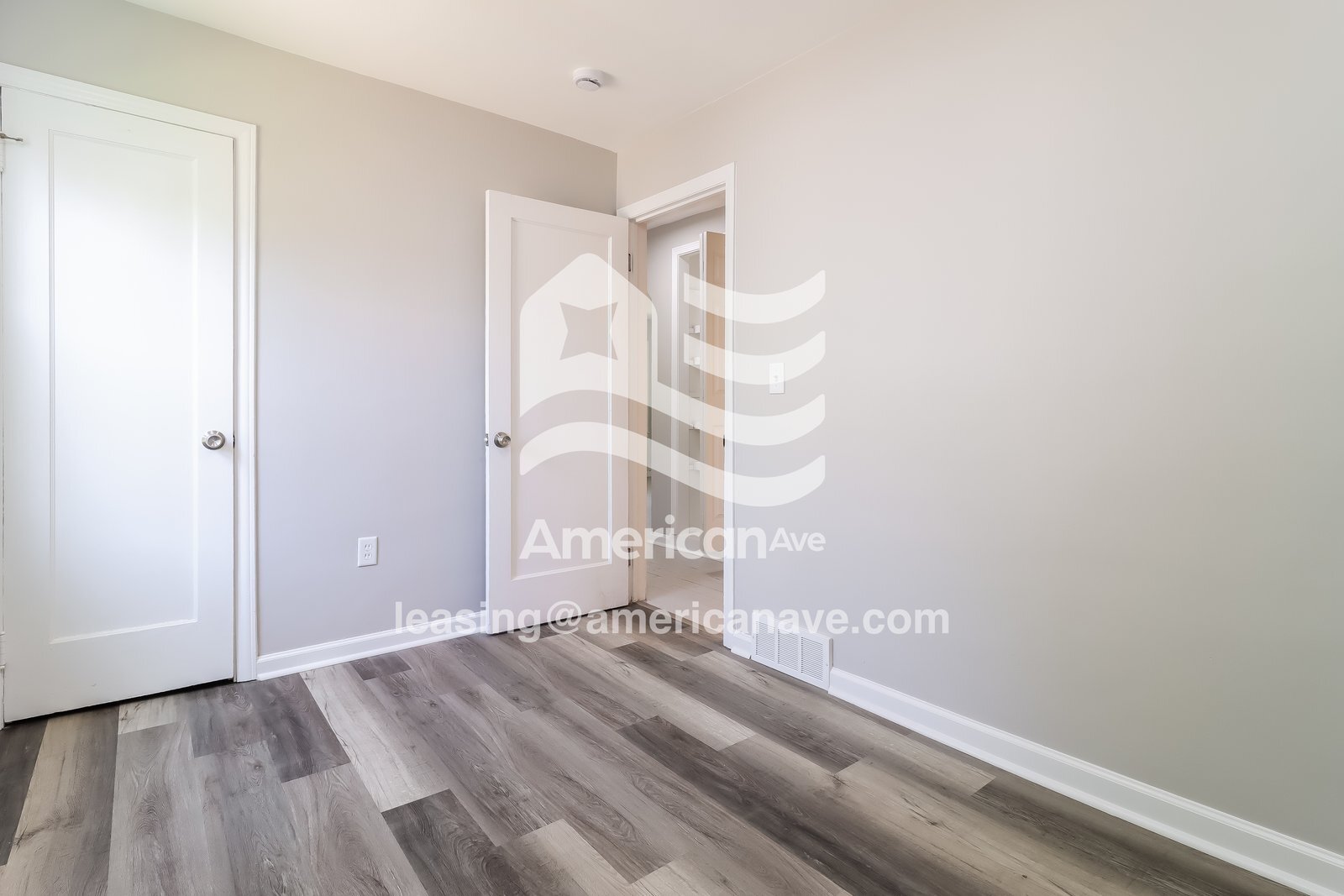 Building Photo - 465 Montana Ave