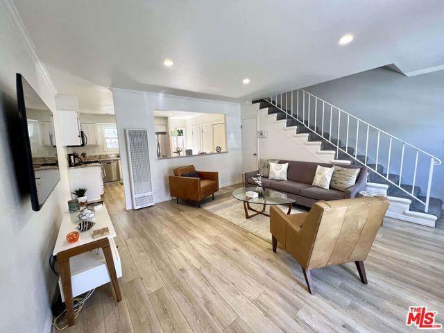 Building Photo - 422 Pacific St