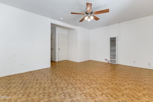 Building Photo - 2721 E Chevy Chase Dr