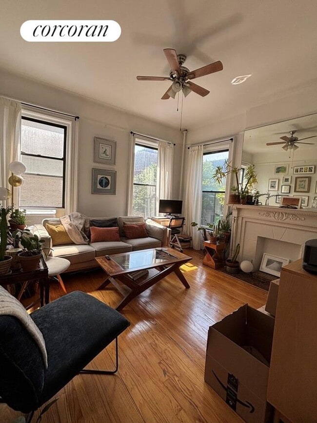 Primary Photo - 71 8th Ave