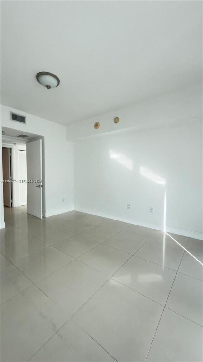 Building Photo - 185 SW 7th St