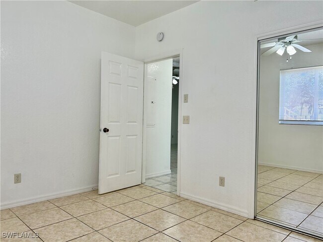 Building Photo - 1109 SW 48th Terrace