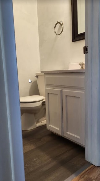 Building Photo - 2719 Narraganset Dr