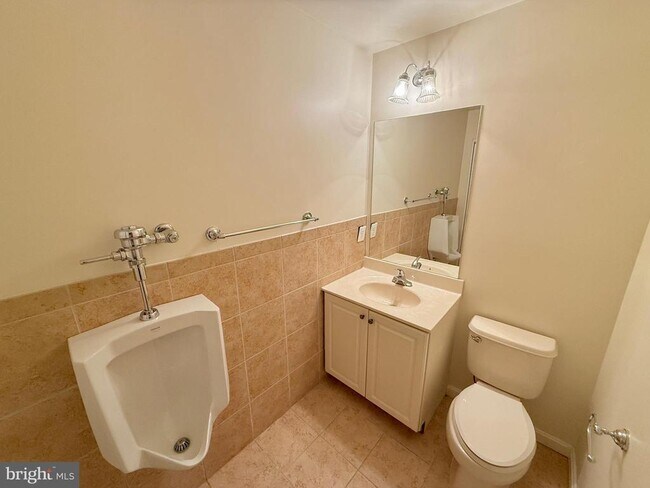 Building Photo - 5624 Arrowfield Terrace