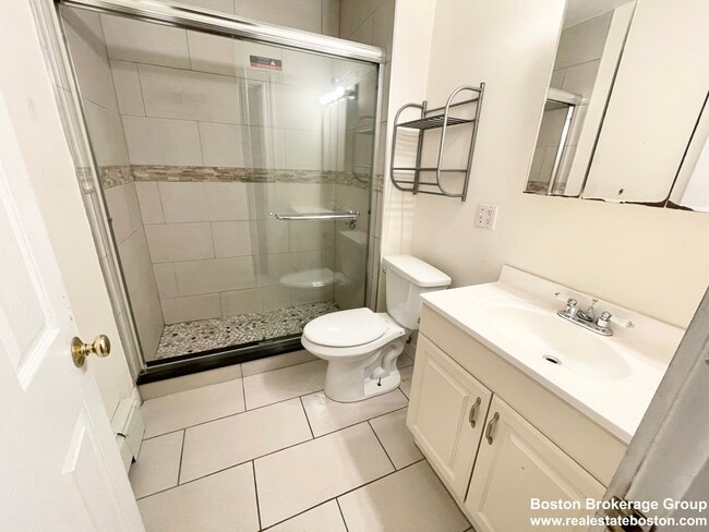 Building Photo - 72 Calumet St