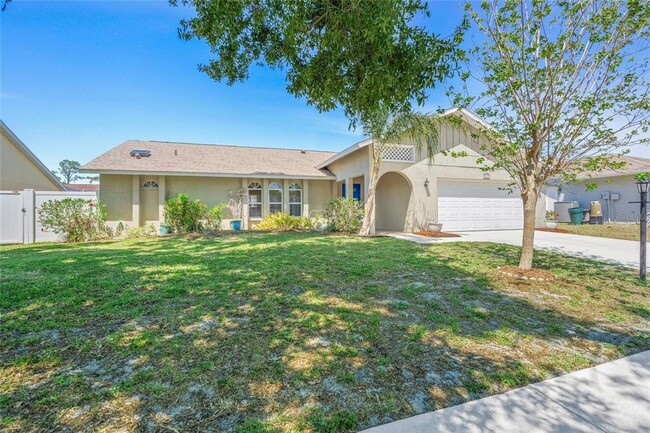 Building Photo - 5577 Sweetwater Oak Dr
